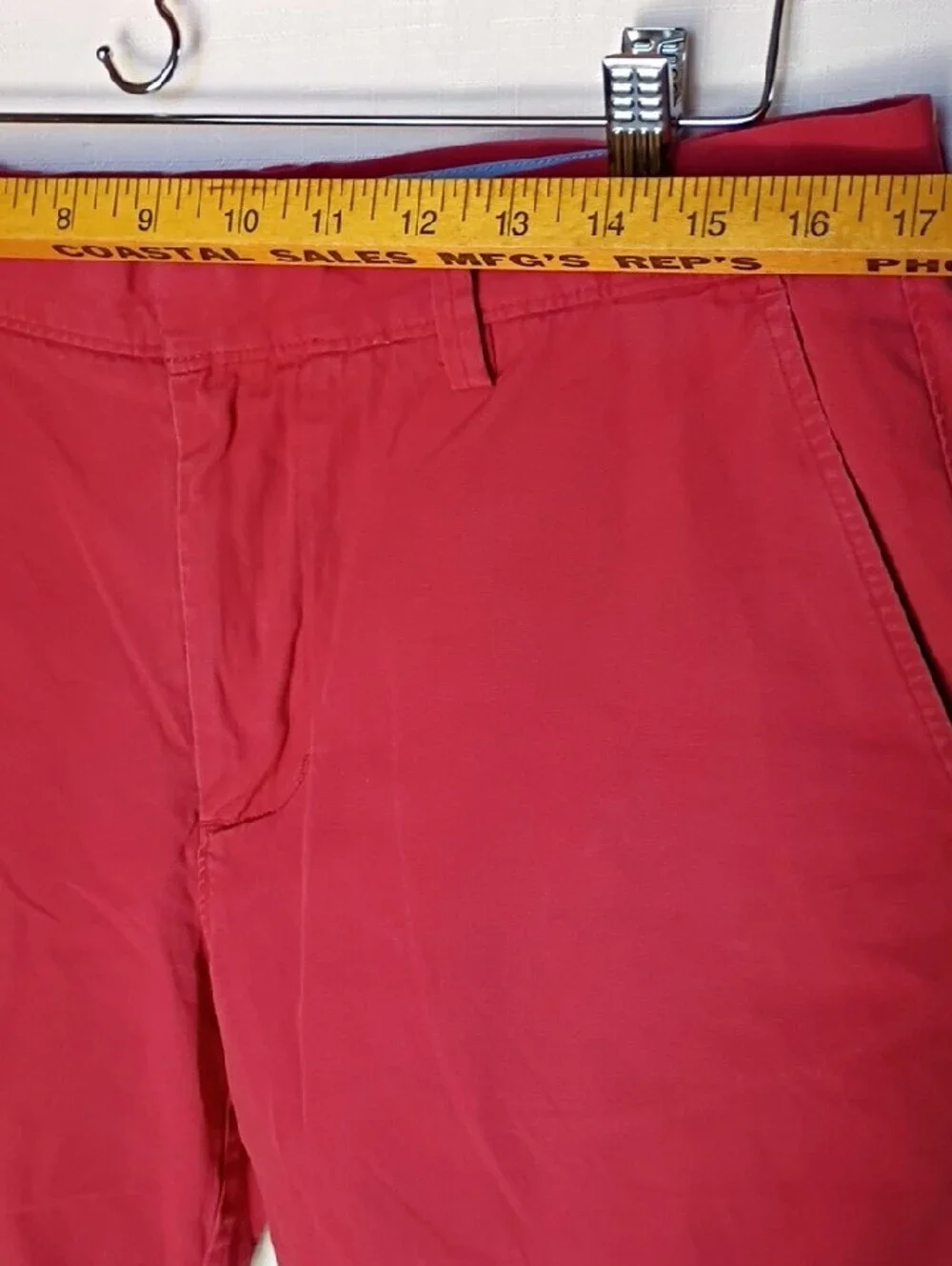 J. Crew Men’s Coral Color Flat Front Chino Shorts Size 34